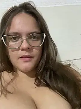 Snapshot of Laryssinha_69 chatting on 06.12.26 Laryssinha 69 online show from 06.12.26