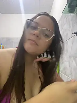 Snapshot of Laryssinha_69 chatting on 06.12.26 Laryssinha 69 online show from 06.12.26