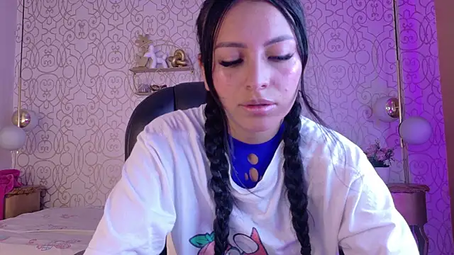 Laurengh  online show from 05.26.26