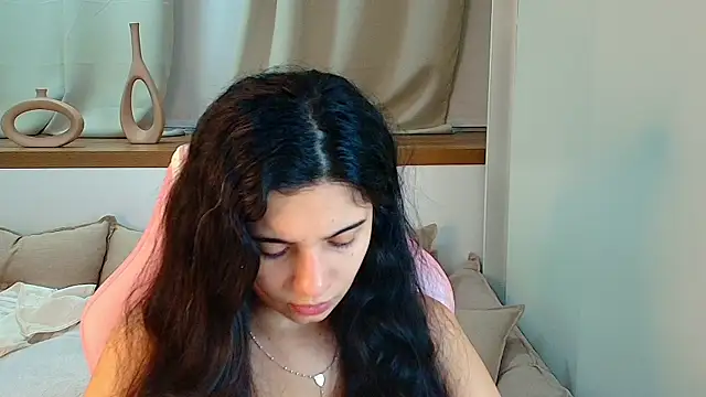 Snapshot of Rose_Desiree chatting on 06.25.26 Rose Desiree online show from 06.25.26