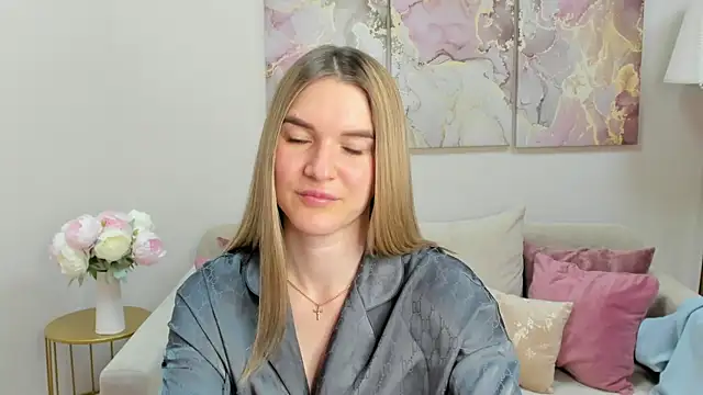 Snapshot of RoxyReignn chatting on 06.11.26 RoxyReignn online show from 06.11.26