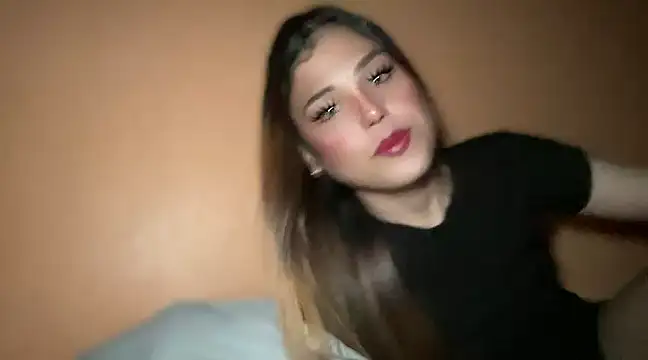 Snapshot of Nami_Campbell chatting on 12.22.24 Nami Campbell online show from 12.22.24