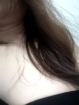 YoenLyy online show from 07.05.26
