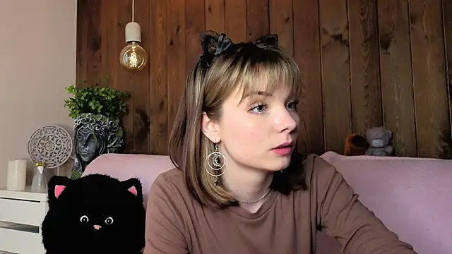 Snapshot of IvoryPesante chatting on 06.08.26 IvoryPesante online show from 06.08.26