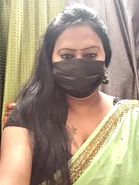 Snapshot of Meera_mia chatting on 06.06.26 Meera mia online show from 06.06.26