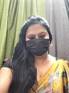 Snapshot of Meera_mia chatting on 06.10.26 Meera mia online show from 06.10.26