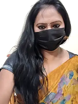 Snapshot of Meera_mia chatting on 06.16.26 Meera mia online show from 06.16.26