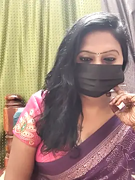 Snapshot of Meera_mia chatting on 06.29.26 Meera mia online show from 06.29.26