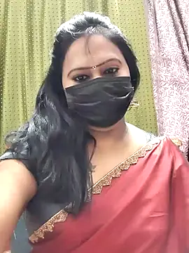 Snapshot of Meera_mia chatting on 07.04.26 Meera mia online show from 07.04.26