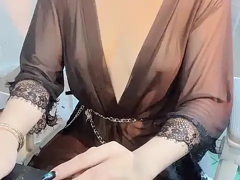 -Naomii  online show from 07.03.26