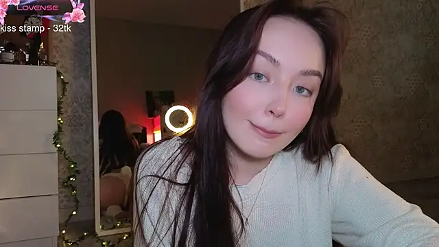 Snapshot of Astral_Muse_ chatting on 06.19.26 Astral Muse online show from 06.19.26