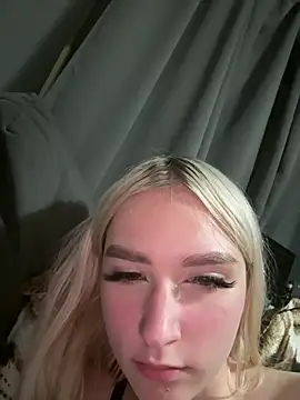 lisacryss3 online show from 05.31.26