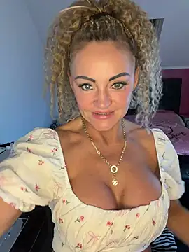 GymMoniMilf online show from 06.28.26