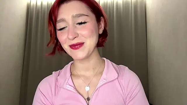 Snapshot of MartaCali chatting on 06.16.26 MartaCali online show from 06.16.26
