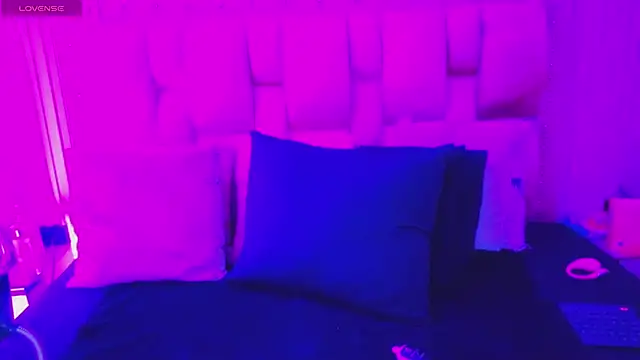 mia  gomex online show from 06.02.26