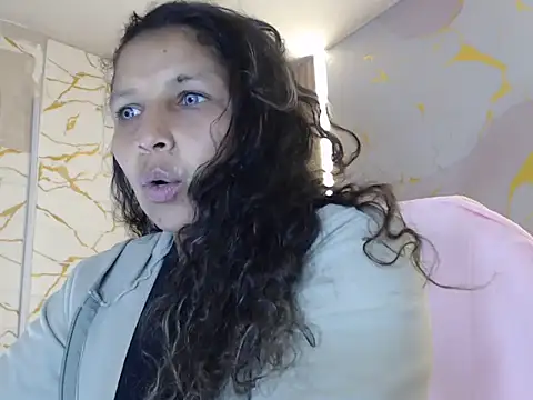 Danna Sg online show from 06.10.26