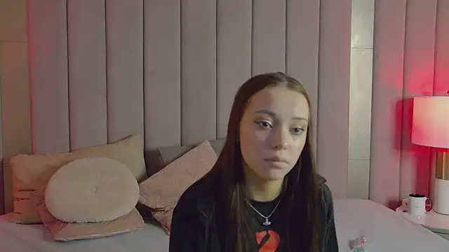Zoey Neal online show from 07.12.26