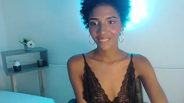 Snapshot of AlissonSmal chatting on 06.12.26 AlissonSmal online show from 06.12.26
