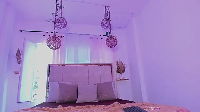 Sarahis Valentina online show from 07.18.26