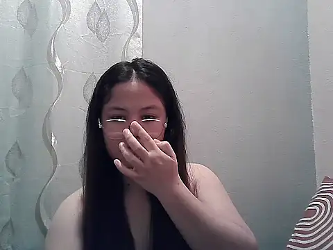 ThePrettySecret online show from 06.27.26