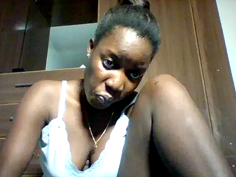 Snapshot of zainaxxxxx chatting on 05.27.26 zainaxxxxx online show from 05.27.26