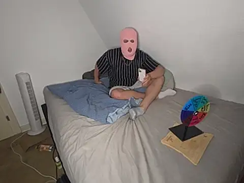 TheRealMaskedCouple online show from 06.04.26