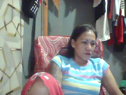 Snapshot of pinayheartaker chatting on 06.10.26 pinayheartaker online show from 06.10.26