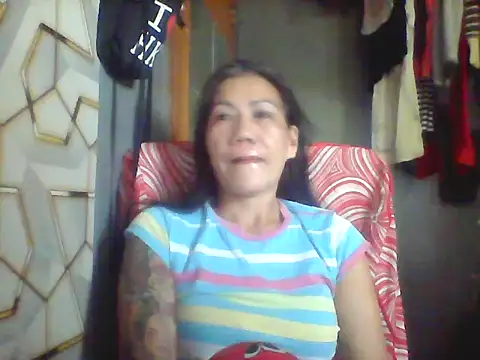 Snapshot of pinayheartaker chatting on 06.11.26 pinayheartaker online show from 06.11.26