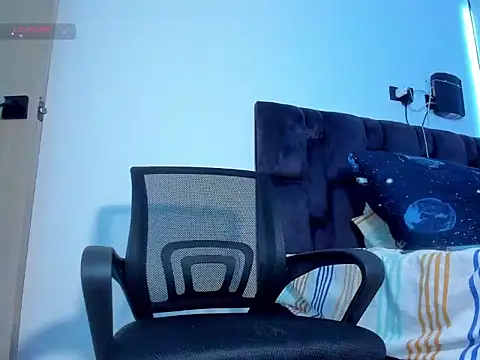 jacob lautnerr online show from 06.10.26