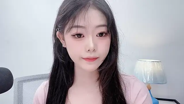 Snapshot of smalldaiwang chatting on 06.26.26 smalldaiwang online show from 06.26.26
