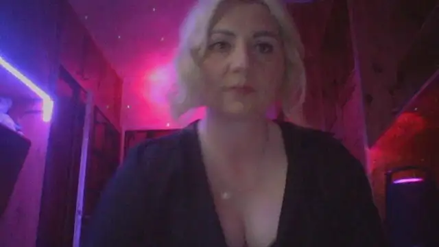 Snapshot of LunaaKiss chatting on 06.06.26 LunaaKiss online show from 06.06.26