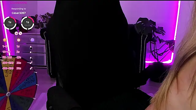 LindaWhite  online show from 12.06.24