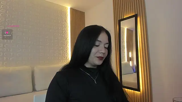 Snapshot of rebecaa_grey chatting on 06.20.26 rebecaa grey online show from 06.20.26