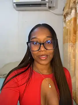 Snapshot of chell_iivy chatting on 06.26.26 chell iivy online show from 06.26.26