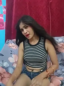 Snapshot of Naughty_Kiara_ chatting on 06.26.26 Naughty Kiara online show from 06.26.26