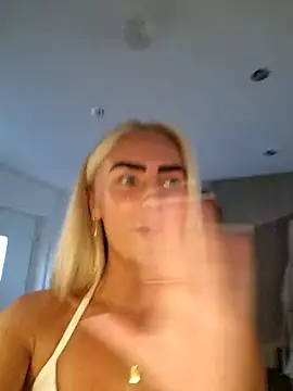 Millymae  online show from 06.04.26