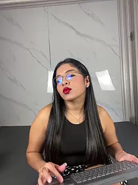 ValentinaLuciana online show from 06.08.26