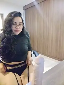 Roxxy Sade online show from 06.17.26