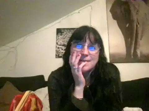 Snapshot of sexujuly88 chatting on 01.04.25 sexujuly88 online show from 01.04.25