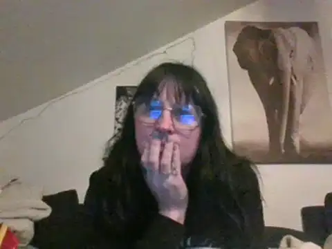 Snapshot of sexujuly88 chatting on 02.21.25 sexujuly88 online show from 02.21.25