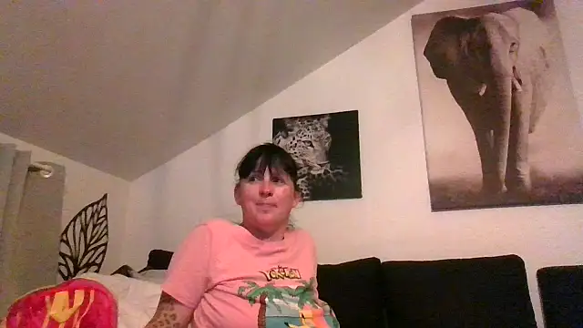 Snapshot of sexujuly88 chatting on 06.25.26 sexujuly88 online show from 06.25.26