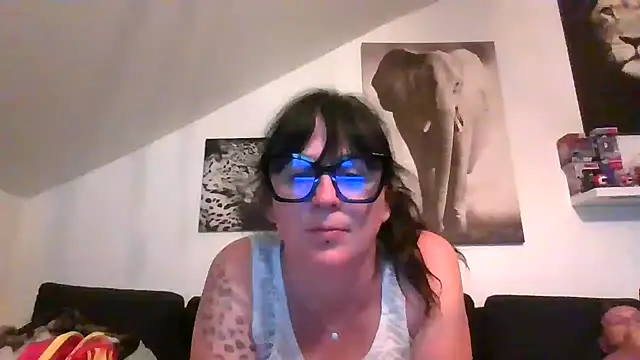 Snapshot of sexujuly88 chatting on 07.12.26 sexujuly88 online show from 07.12.26