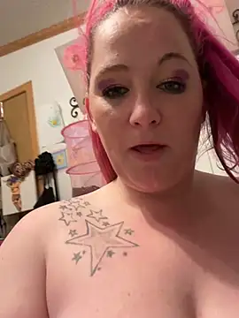 DanielleVineyard online show from 07.10.26