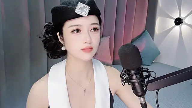 Momo-Wow online show from 07.07.26