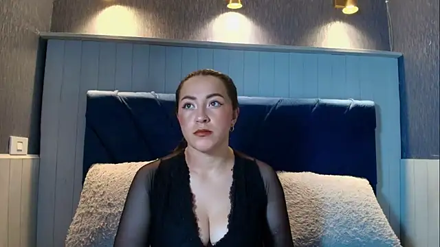 Snapshot of Lyannasex chatting on 07.01.26 Lyannasex online show from 07.01.26