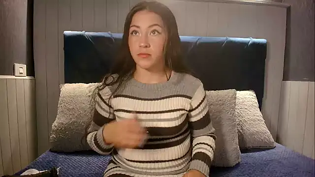 Snapshot of Lyannasex chatting on 07.10.26 Lyannasex online show from 07.10.26