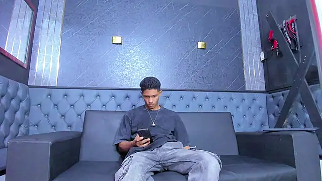 Snapshot of Yoel_Blessed chatting on 07.11.26 Yoel Blessed online show from 07.11.26