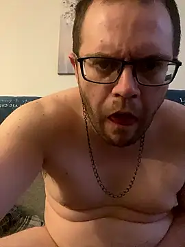 Snapshot of Bigdickdanko1995 chatting on 06.03.26 Bigdickdanko1995 online show from 06.03.26