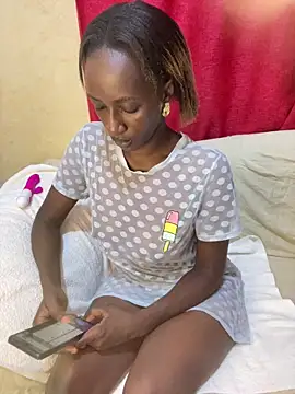 Snapshot of Beauty_Blacck chatting on 06.17.26 Beauty Blacck online show from 06.17.26