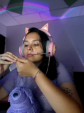 Snapshot of Miss_kittyX chatting on 07.19.26 Miss kittyX online show from 07.19.26